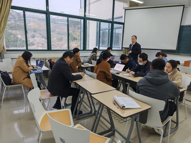 智能制造学院机械工程系举行毕业设计研讨会